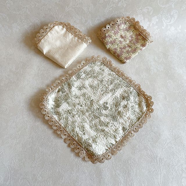 bib+（ビブプラス）飾り付きタイプ商品画像